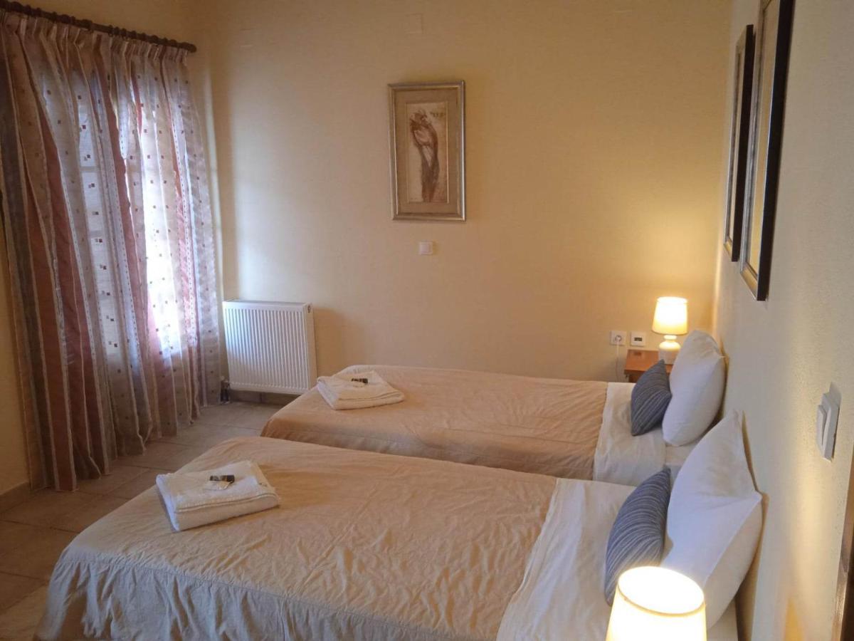Thiamis Guesthouse Doliana Exterior photo